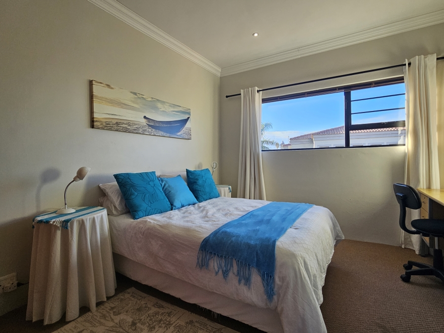 4 Bedroom Property for Sale in Wavecrest Eastern Cape